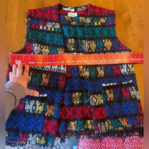 Authentic Guatemalan Handwoven Poncho Vest - Picture 4 of 4